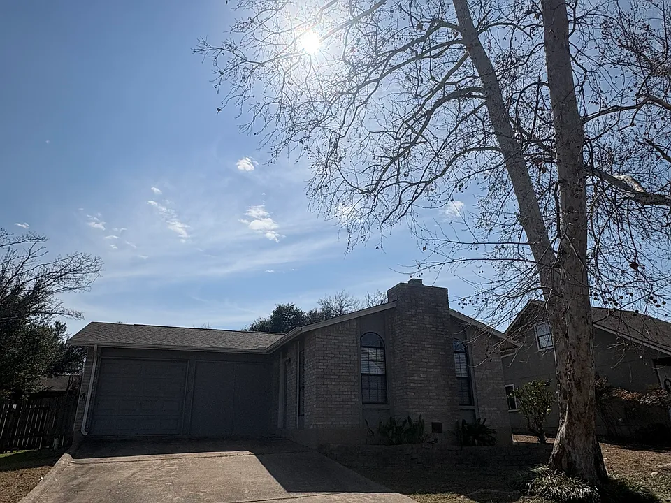 4009 Hillside Dr