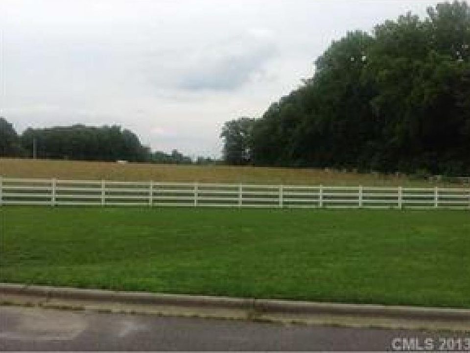 2nd image of 3585 Kannapolis Pkwy