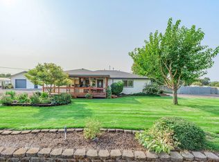 2296 Corey Rd, Central Point, OR 97502