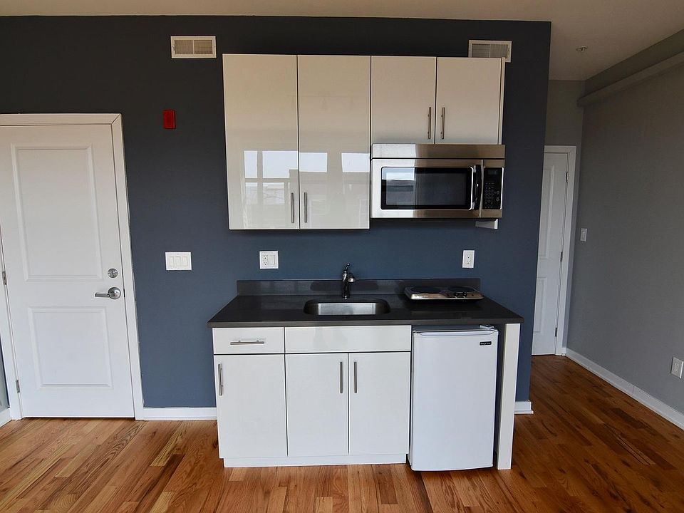 1st image of 535A N Budd St #3A