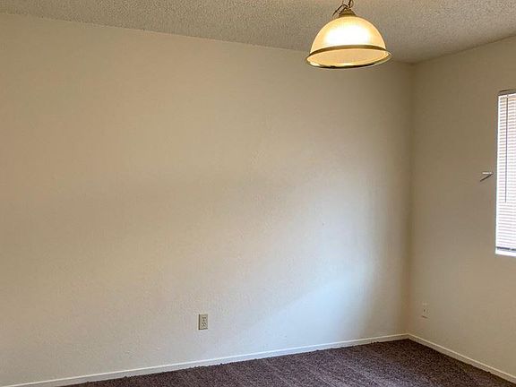 3rd image of 1472 N Palm Ave