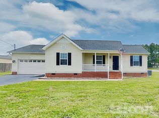 1612 Robert Rd, Columbia, TN 38401
