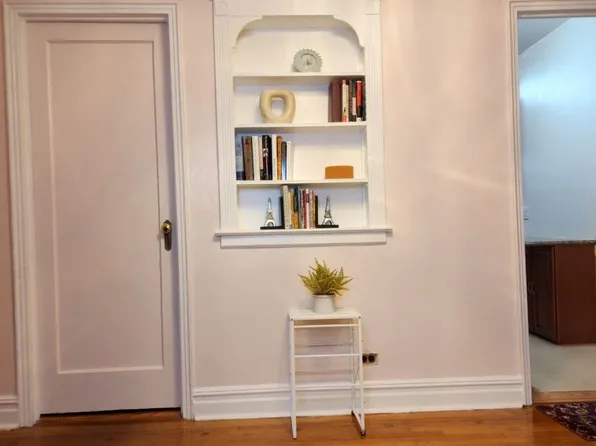 3220 Avenue H image 3 of 13