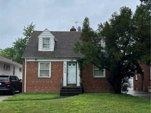 21306 Clare Ave, Maple Heights, OH 44137