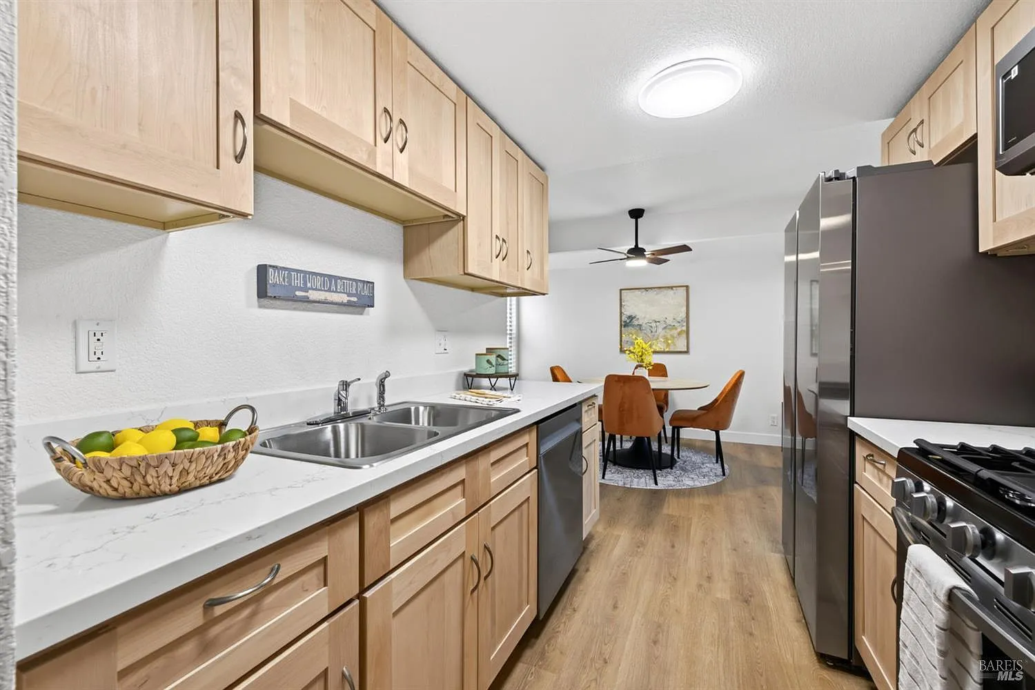 957 W 8th Street - Photo 11