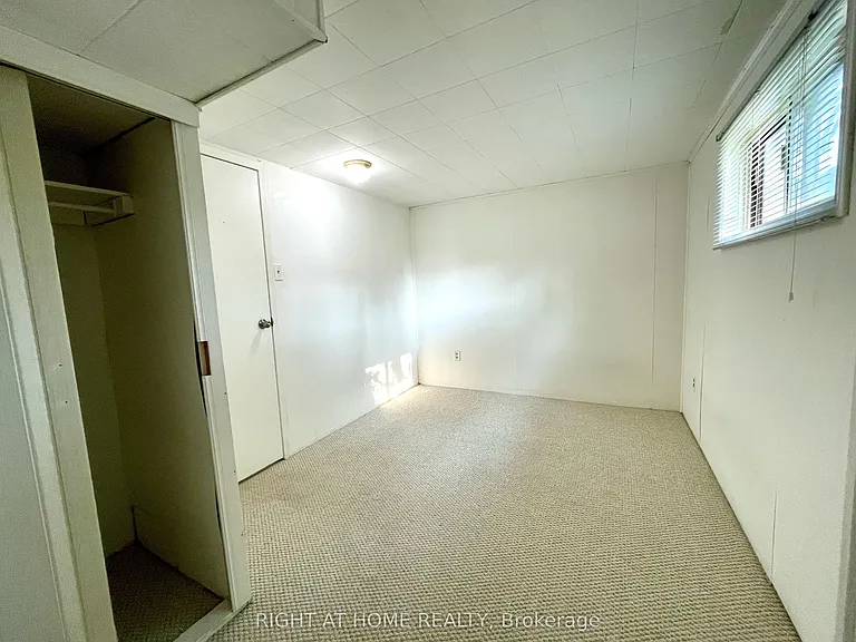 3264 Fieldgate Dr #BASEMENT — Photo 6