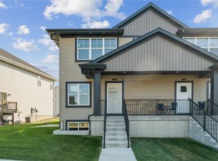 2436 Roycroft Aly, Marion, IA 52302