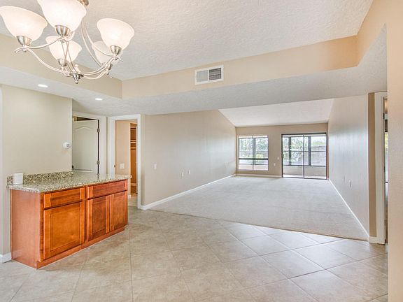 3rd image of 217 Leisure World