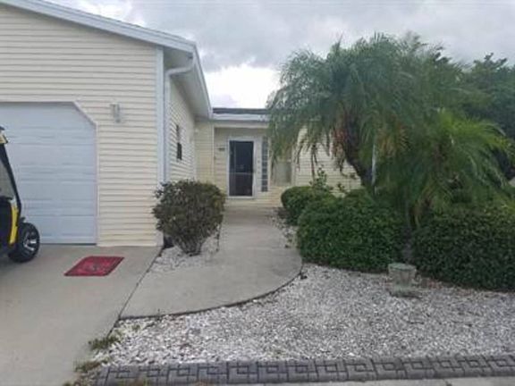 3rd image of 2009 Pier Dr