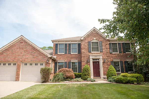 307 Town Square Cir photo 1