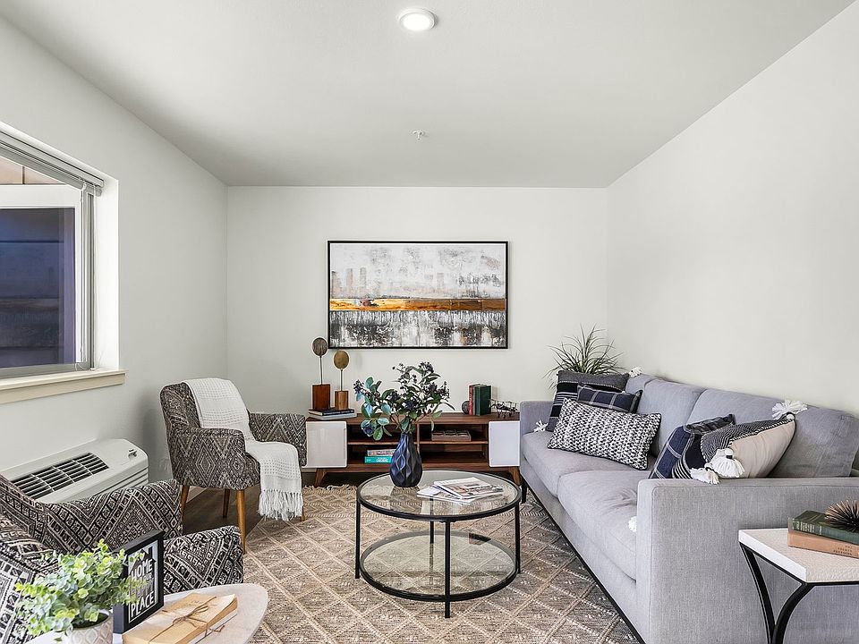 960 Felicity Ln Sisters, OR, 97759 Apartments for Rent Zillow