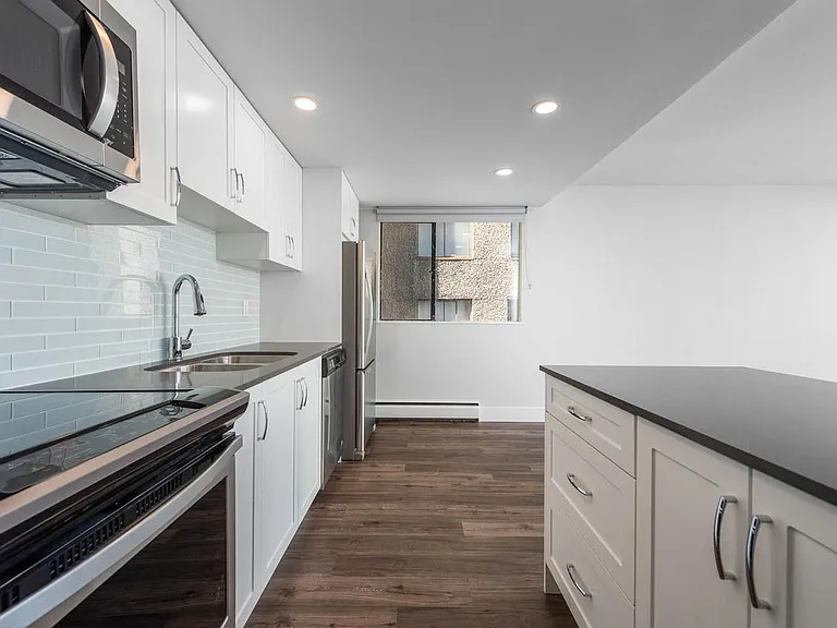 1629 Haro St #904 — Photo 16