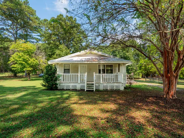 381 McCarter Rd, La Fayette, GA 30728