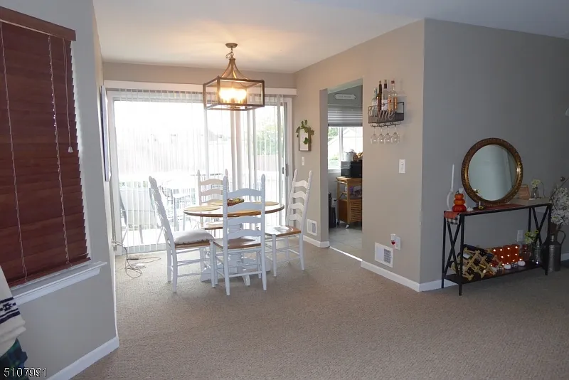 2 bed, 2.0 bath, $2,800 — Photo 3