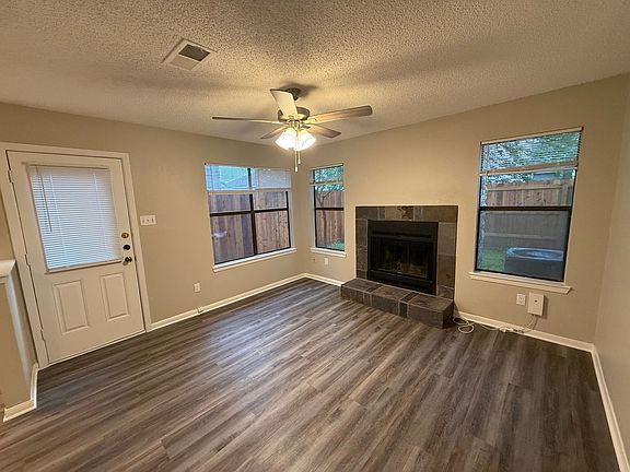 3rd image of 8905 Schick Rd APT B