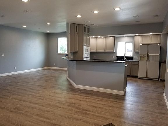 Brand New Kitchen with Granite Countertops and Dual Cooktops {gas and electric}
