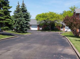 65 Pond View Hts, Rochester, NY 14612