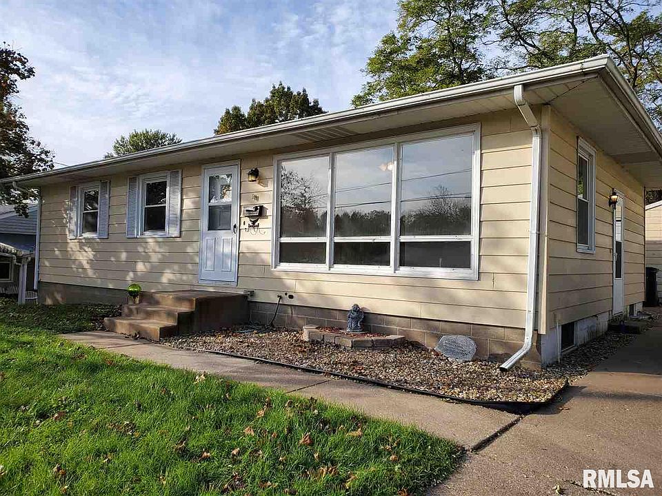 1st image of 974 N Thornwood Ave