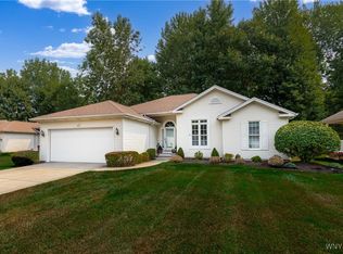 43 Ashbury Ct, East Amherst, NY 14051