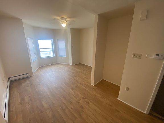 2nd image of 3133 Frankford Ave #2F