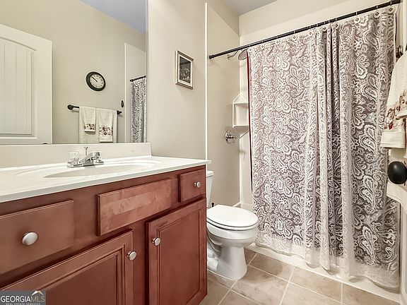 3rd image of 103 Camden Rd