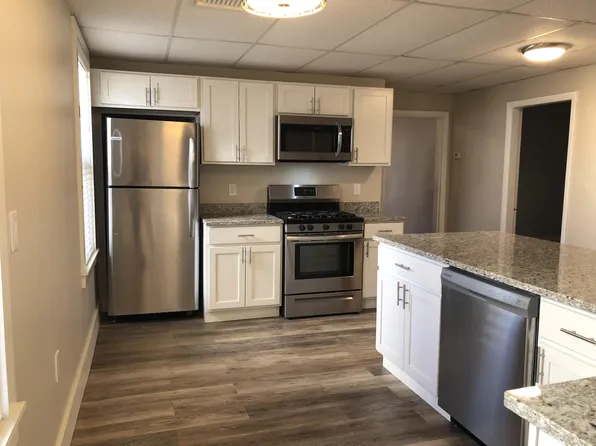 12 Creston St #1, Worcester, MA 01604