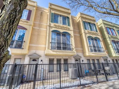 512 N Peoria St, Chicago, IL, 60642