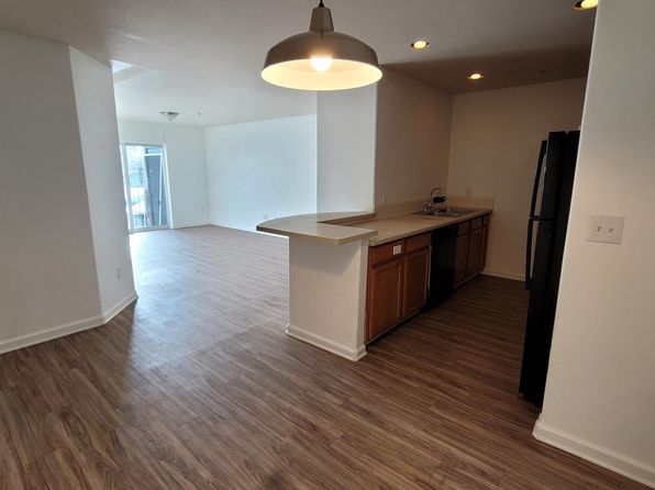 3425 W Nevada Pl #102