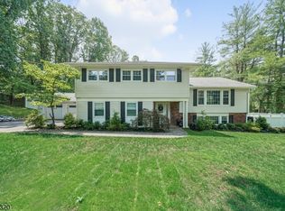 16 Westminster Dr, Montville, NJ 07045