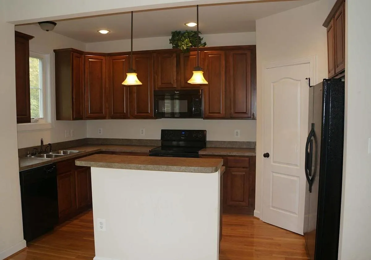 5220 Pan Tops Drive — Photo 3