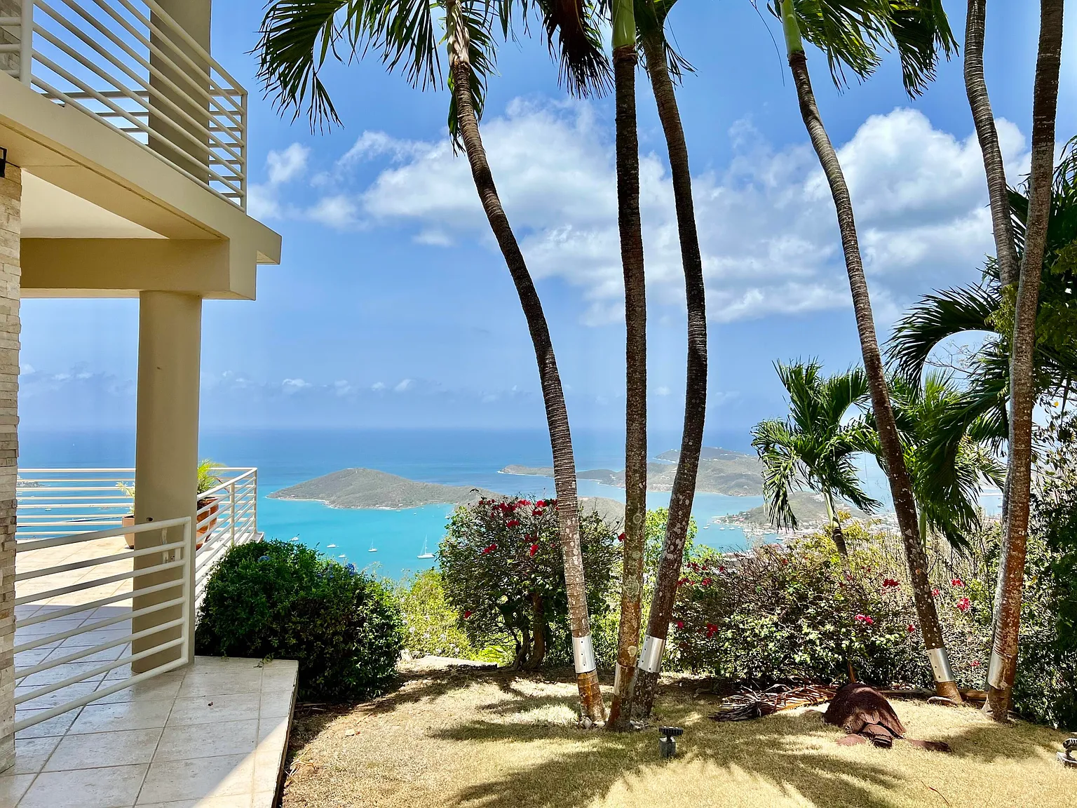 3 bed, 6400 sqft, $7,950 — Photo 1