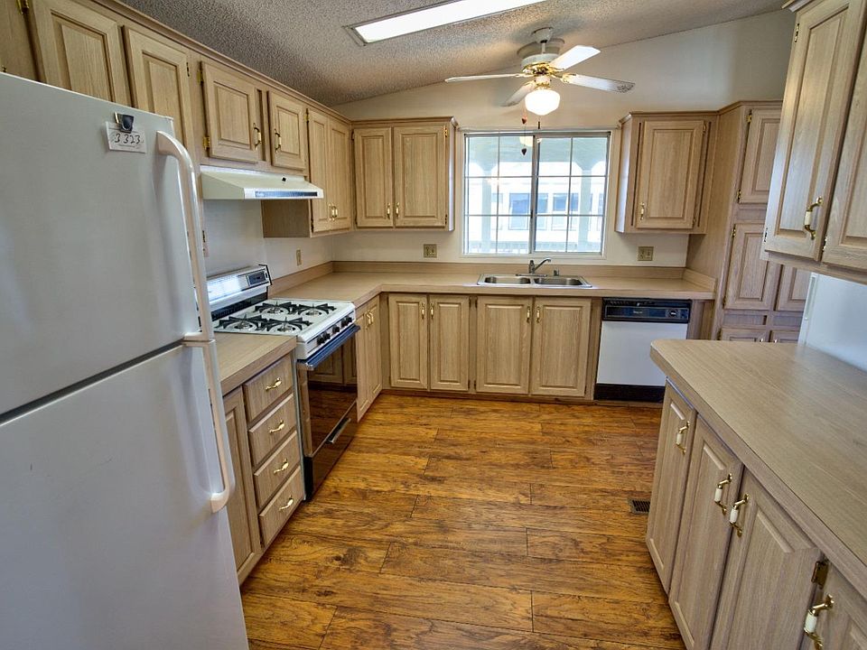 1551 6th Avenue Dr Kingsburg, CA, 93631 Apartments for Rent Zillow