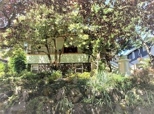 5833 Woodlawn Ave N, Seattle, WA 98103