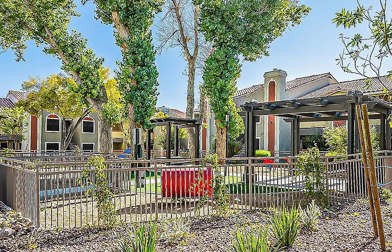 Bella Solara Apartment Homes — Photo 33