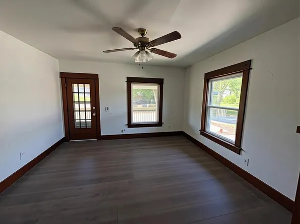303 W Mills St, Creston, IA 50801