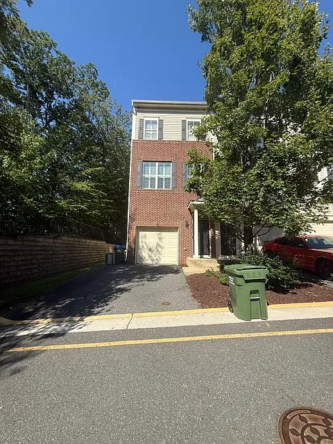 110 Saginaw Dr