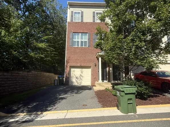 110 Saginaw Dr, Stafford, VA 22556