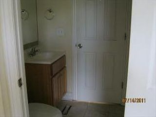 5th image of 635 Shaw Ct