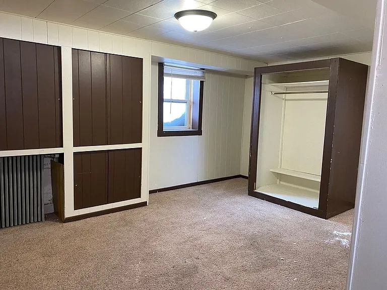 Park Apartments — Photo 20