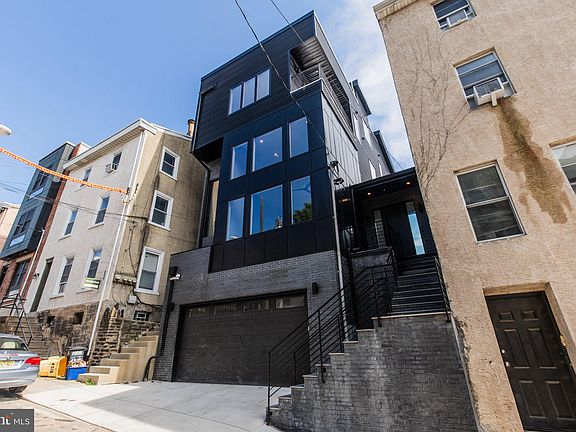 4th image of 4513 Baker St