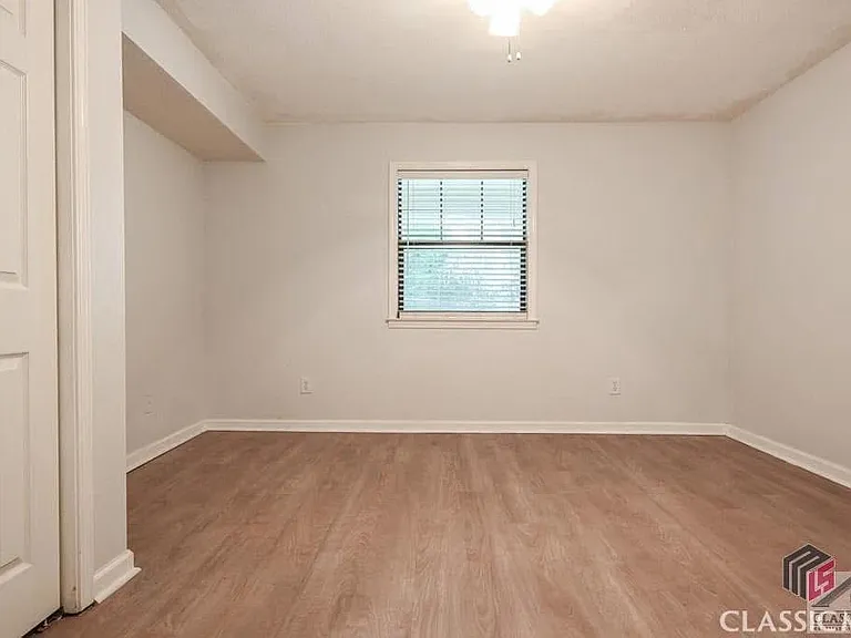 210 Appleby Dr #123 — Photo 7