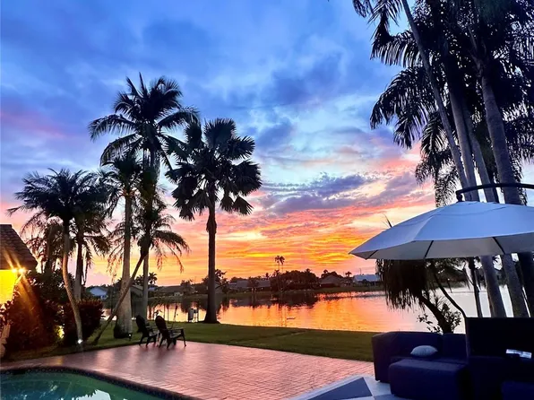 1661 E Oak Knoll Circle, Davie, FL 33324