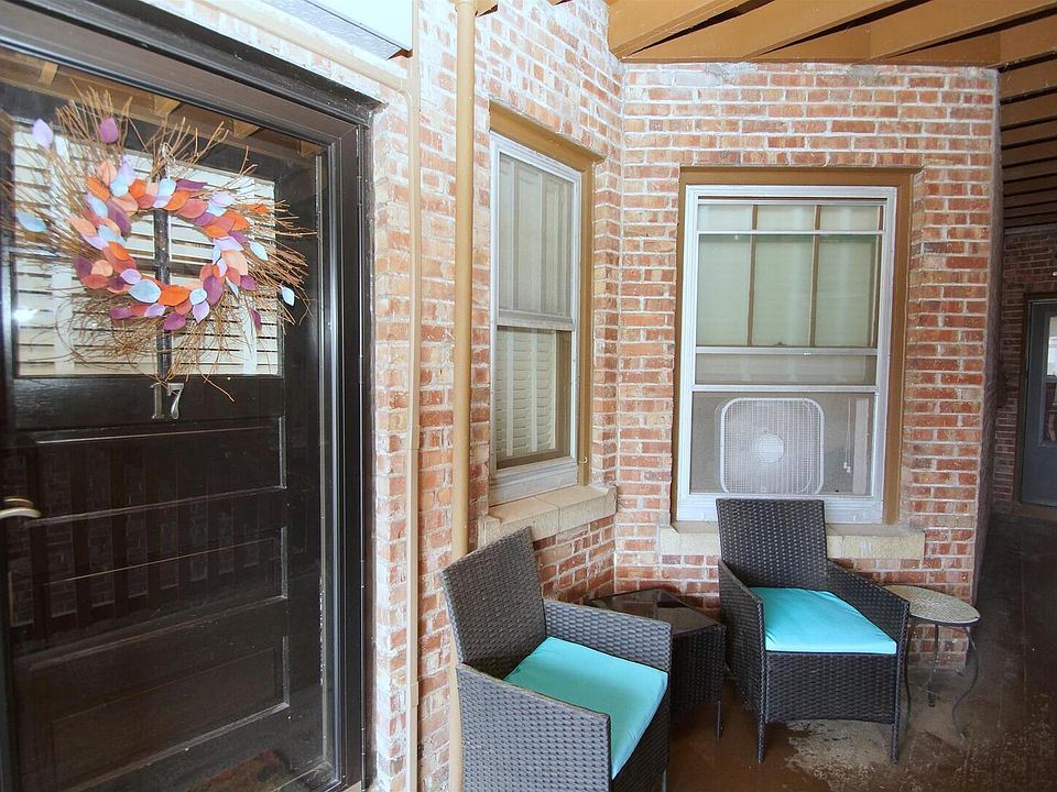 1st image of 1626 18th Ave APT 17