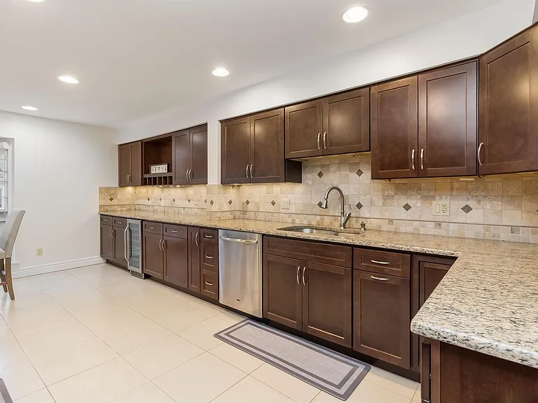 6322 Aspen Ridge Blvd — Photo 9