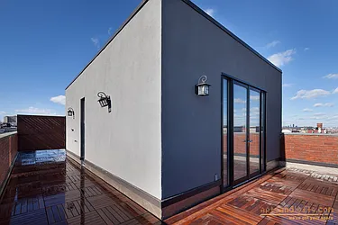 Rented by aptsandlofts.com