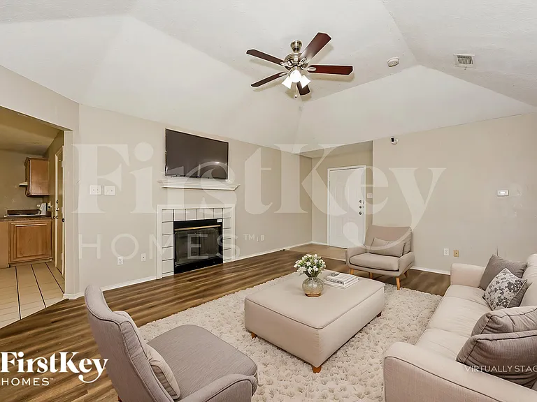 606 Plainview Dr — Photo 4