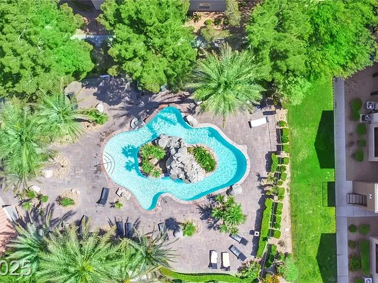 4200 S Valley View Blvd — Photo 5