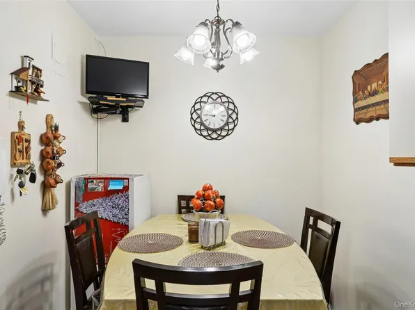 3305 90 Street #2D, Jackson Heights, NY 11372