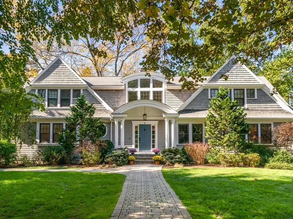 4 Pond Brook Cir, Weston, MA 02493