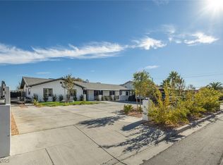 2870 Belcastro St, Las Vegas, NV 89117